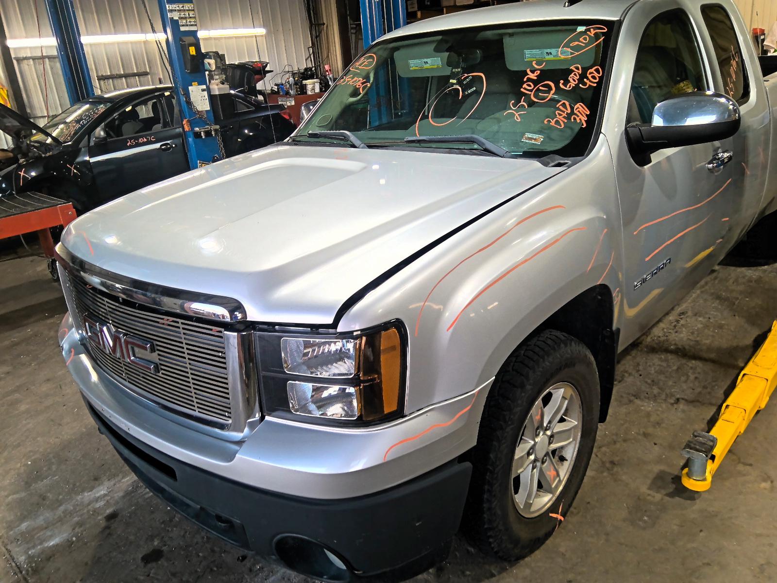 2009-2013 Chevrolet Silverado 1500 Chrome Power Heated Door/Side View Mirror - Left (Driver) (Used OEM)