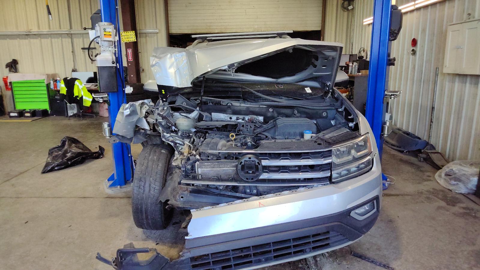 2018 Volkswagen Atlas Steering Column with Key (Used OEM)