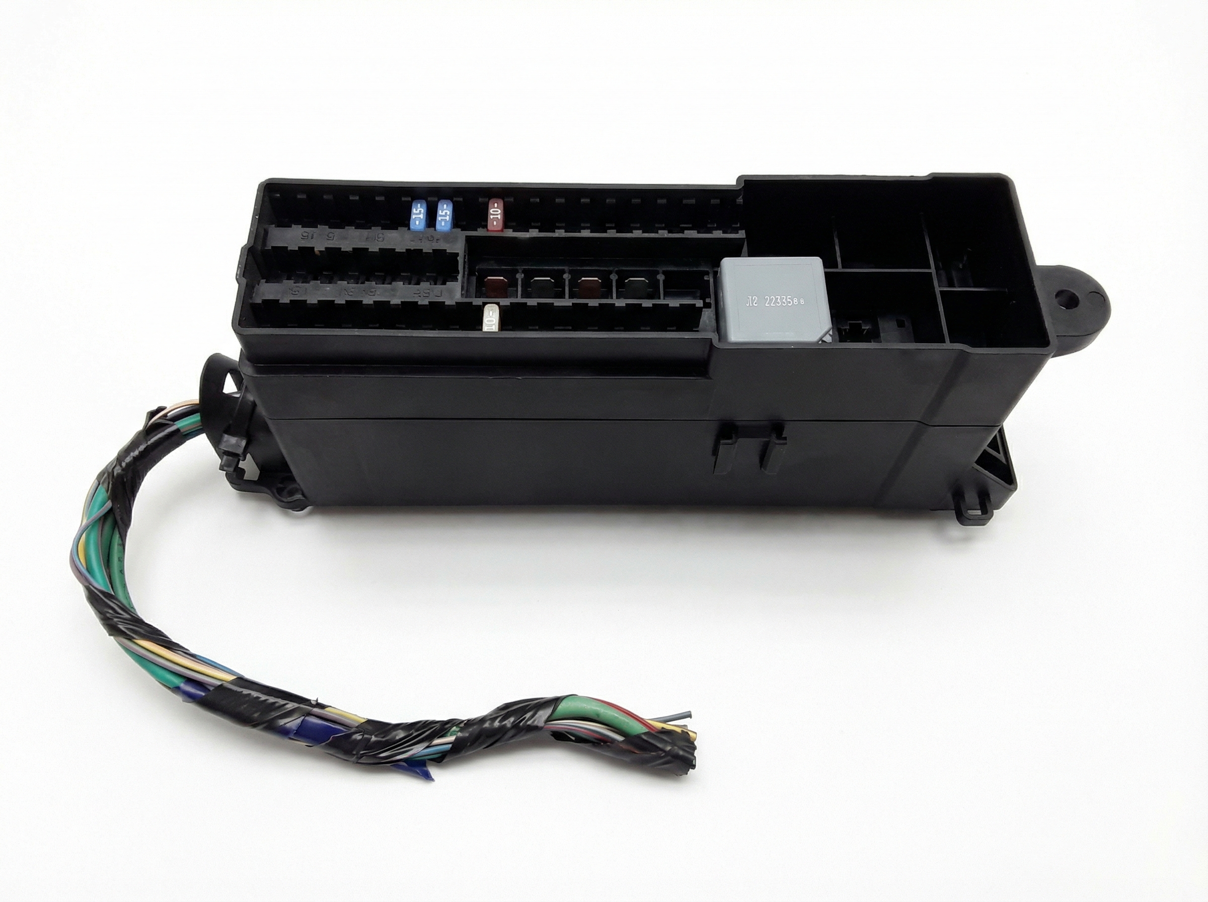 2015, 2016, 2017, 2018 Ford Focus Fuse Box (OEM)