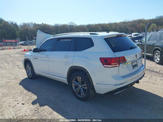 2018-2025 Volkswagen Atlas Gray 3-Row Interior Quarter Panel Trim Panel - Left (Driver) (Used OEM)