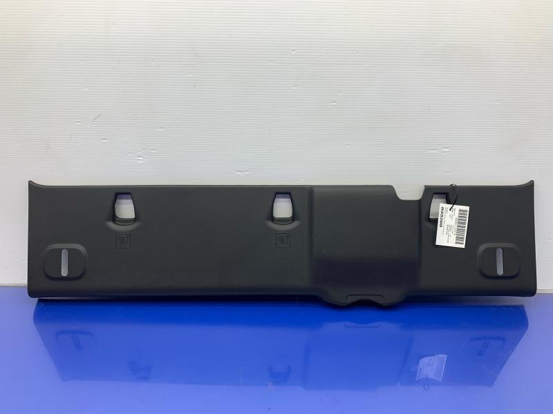2006-2010 Hyundai Azera Trunk Lid Tail Light Trim Panel (Used OEM)