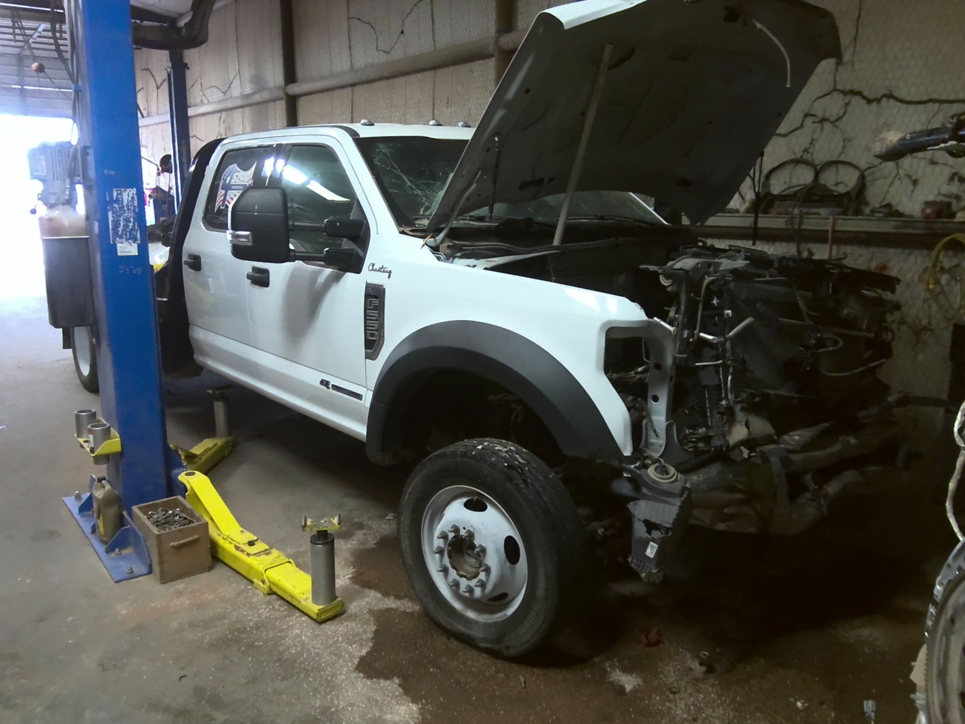 2020-2022 Ford F-350 Super Duty Transfer Case Assembly without Shift Motor - Rear (Used OEM)