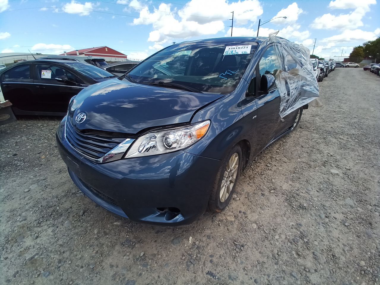 2011-2017 Toyota Sienna Black Engine Cover (Used OEM)
