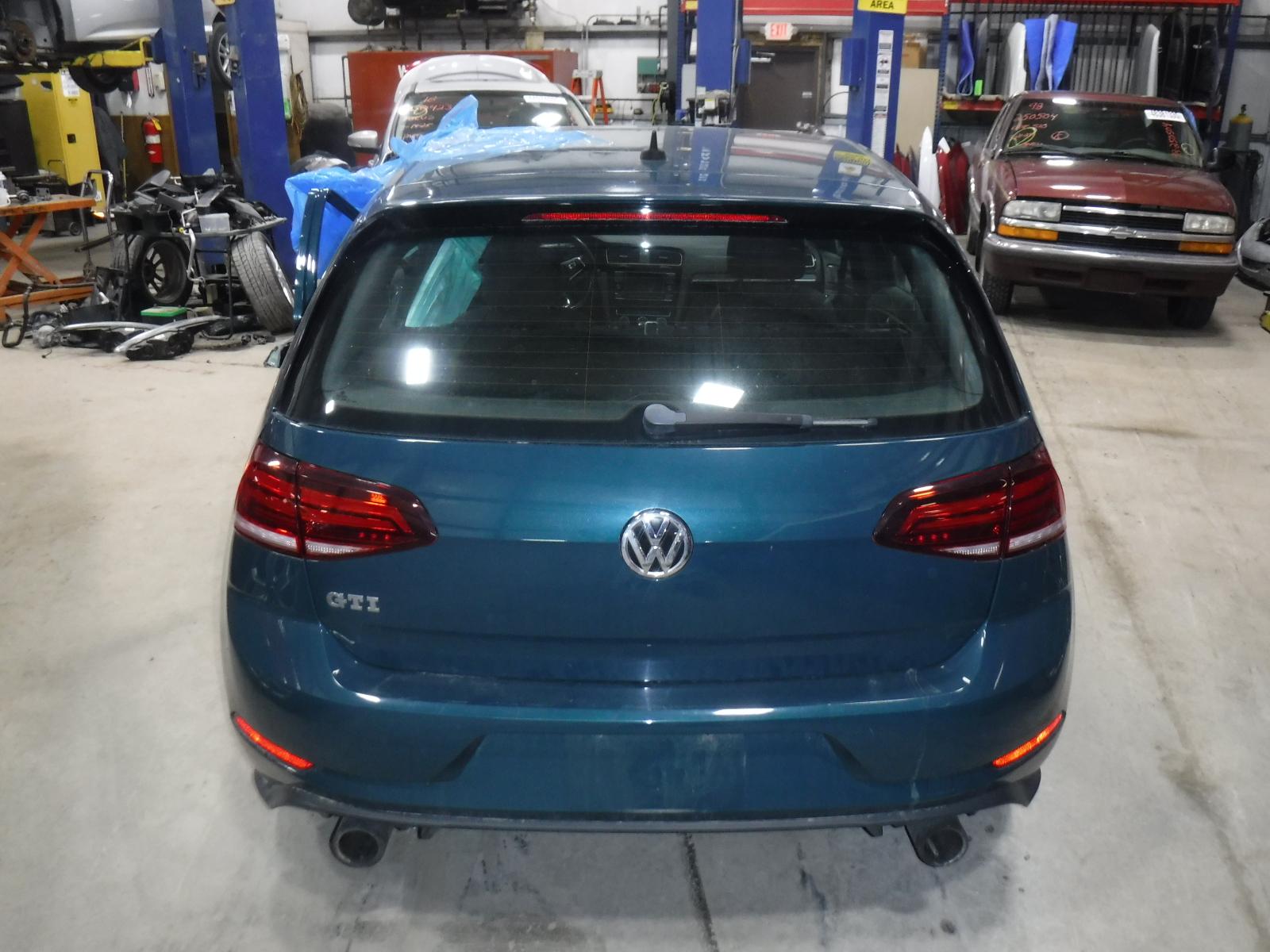 2017-2019 Volkswagen Golf Alltrack Black Roof Console Panel (Used OEM)