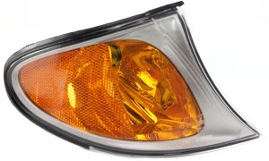 Right (Passenger) Corner Light Assembly for BMW 3-Series 2002-2005, Halogen, Sedan/Wagon, Titanium Surround Trim, Replacement Models: 320i, 325i, 330i.
