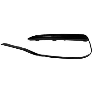 2016 - 2017 BMW 320i Front Bumper Molding (Right / Passenger Side)
