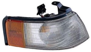 1988 - 1992 Mazda 626 Parking Light Assembly Replacement / Lens Cover - Right (Passenger) Side