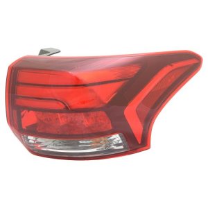2016 - 2020 Mitsubishi Outlander Tail Light Rear Lamp - Right (Passenger)