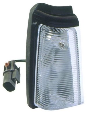 Front Right (Passenger) Side Marker Light Assembly for 1985 - 1986 Nissan Sentra, Replacement Lens Cover, Bright Clearance Light;  2614040A00