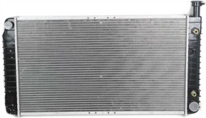 Radiator for Chevrolet Express Van (1996-2002), Gas, Without Oil Cooler, 30x17 Inch Core, Compatible with 4.3L/5.0L/5.7L Models, Replacement