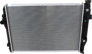 Radiator for Chevrolet Camaro 8 Cylinder, Suitable for 1998-1999 Models, Replacement