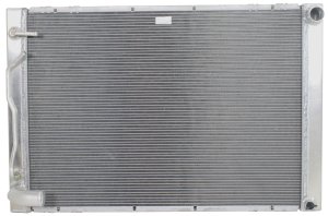 Radiator for Toyota Sienna 2004-2005, with Tow Package, 7/8 inch Core Thickness, Aluminum Tanks, Replacement