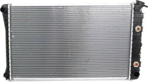 Replacement Radiator for Chevrolet C/K Series Pickup 1988-1991 and Suburban 1981-1991, 28x17in core