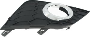 2016 - 2018 Nissan Sentra  Fog Light Trim / Bumper Insert - Right (Passenger)
