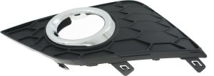 2016 - 2018 Nissan Sentra  Fog Light Trim / Bumper Insert - Left (Driver)