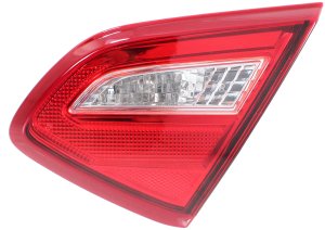 2016 - 2017 Nissan Altima Tail Light Rear Lamp - Right (Passenger)