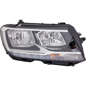 2018 - 2021 Volkswagen Tiguan Headlight Assembly - Right (Passenger)