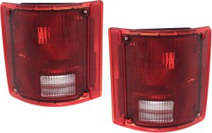 Tail Light Pair/Set for Chevrolet Suburban 1978-1991, Right (Passenger) and Left (Driver) Lens and Housing, Without Chrome Trim, Replacement