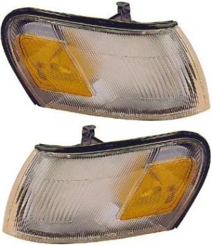 Corner Light Pair/Set for 1993-1997 Toyota Corolla - Right (Passenger) and Left (Driver) Assembly Replacement