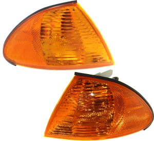 Corner Light Assembly Pair/Set for BMW 3-Series 1999-2001 Sedan/Wagon, Right (Passenger) and Left (Driver), Replacement - Fits 323i, 328i, 325i, 330i.