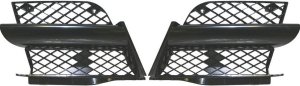 Black Grille Pair/Set for 2003-2004 Mitsubishi Outlander, Right (Passenger) and Left (Driver), with Frame, Without Emblem Provision, Replacement