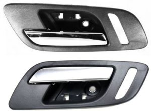 Front Door Handle Pair/Set for Chevrolet Silverado/Sierra 1500 (2007-2013), 2500 HD/3500 HD (2007-2014), Inside, Right (Passenger) and Left (Driver), Chrome Lever and Black Housing, Fits 2007 Non Classic - Replacement