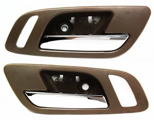 Interior Door Handle Pair/Set for 2007-2014 Chevrolet Sierra/Silverado, Front Right (Passenger) and Left (Driver), Chrome Lever and Brown Housing Replacement 