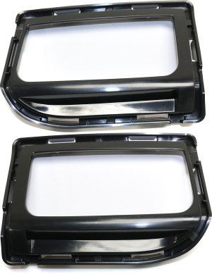 Front Fog Light Molding Pair/Set for 2016-2017 Terrain, Right (Passenger) and Left (Driver), Paint to Match, Plastic, Replacement
