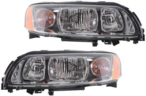 Headlight Assembly Pair/Set for Volvo V70 2005-2007, Includes Right (Passenger) and Left (Driver) Halogen Lights, Replacement