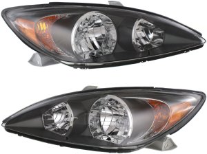Pair/Set - Headlight Assembly for 2002-2004 Toyota Camry SE Model, Halogen, with Black Housing, Right (Passenger) and Left (Driver), Replacement