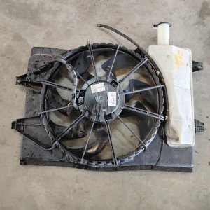 2021-2023 Hyundai Elantra Radiator and Condenser Fan Motor Assembly (Used OEM)