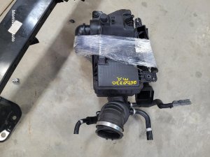 2022-2026 Hyundai Santa Cruz Air Filter Cleaner Assembly (Used OEM)
