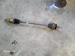 2010-2012 Hyundai Santa Fe Drive Axle Shaft Assembly - Rear (Used OEM)