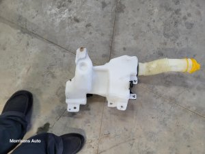 2019-2023 Jeep Renegade Washer Fluid Reservoir Assembly with Pump (Used OEM)