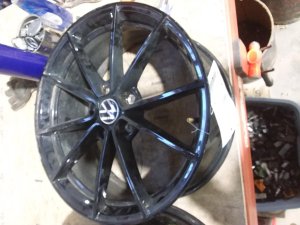 2024-2026 Volkswagen Jetta Black 18x7.5 10-Spoke Gloss Black Aluminum Wheel (Used OEM)