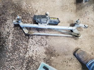 2010-2016 Cadillac SRX Windshield Wiper Motor - Front (Used OEM)