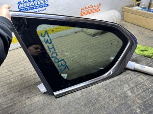 2021-2023 Hyundai Santa Fe Chrome Trim Quarter Glass - Left (Driver) (Used OEM)
