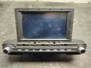 2019-2020 Hyundai Elantra 7-Inch Touchscreen Radio Receiver (Used OEM)