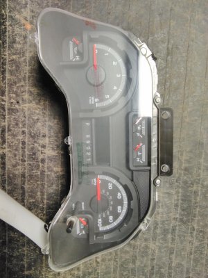 2011-2013 Ford E-350 Super Duty Instrument Cluster (Used OEM)