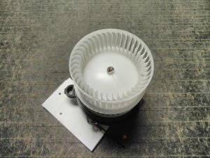 2021-2023 Hyundai Elantra HVAC Blower Motor (Used OEM)