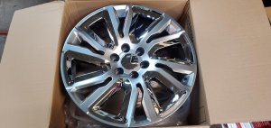 2019-2024 GMC Sierra 1500 Silver 22-inch 12-Spoke Silver Painted Alloy Wheel with Chrome Inserts (New OEM)