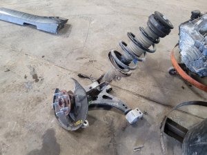 2016-2020 Chevrolet Impala Front Suspension Knee Assembly - Left (Driver) (Used OEM)