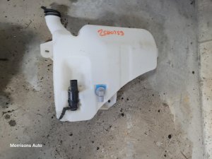 2024 GMC Sierra 2500 HD Washer Fluid Reservoir Assembly with Pump (Used OEM)