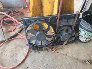 2009-2010 Volkswagen Passat Radiator Cooling Fan Motor (Used OEM)