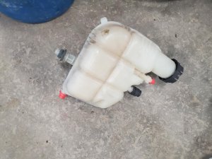 2020-2022 BMW X1 Engine Coolant Reservoir Assembly (Used OEM)