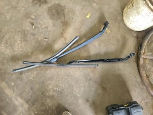 2014-2018 GMC Sierra 1500 Windshield Wiper Arm (Used OEM)