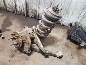 2015-2016 Chevrolet Tahoe Aluminum Front Steering Knuckle - Right (Passenger) (Used OEM)