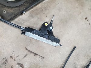 2015-2019 Volkswagen Golf SportWagen Transmission Shifter Assembly (Used OEM)