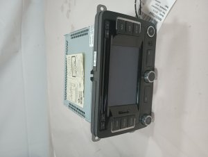 2013-2017 Volkswagen Jetta Radio Audio Receiver Assembly (Used OEM)