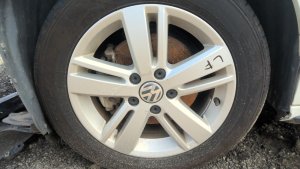 2009-2014 Volkswagen Golf 16x6.5 5-Spoke Stratford Alloy Wheel (Used OEM)